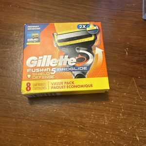 Gillette ProGlide Shield Razor Refills for Men - 8 Blade Refills 🔥NEW🔥